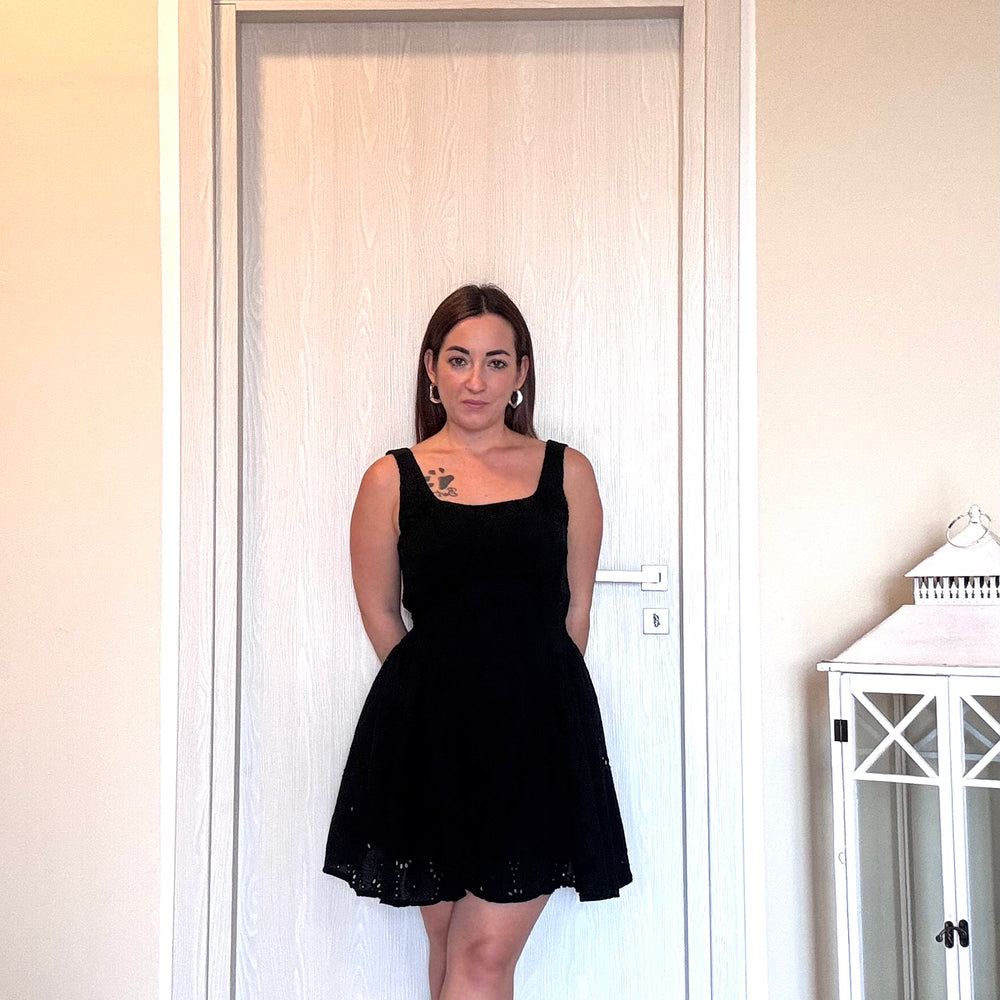 
                  
                    VESTITO EDERA
                  
                