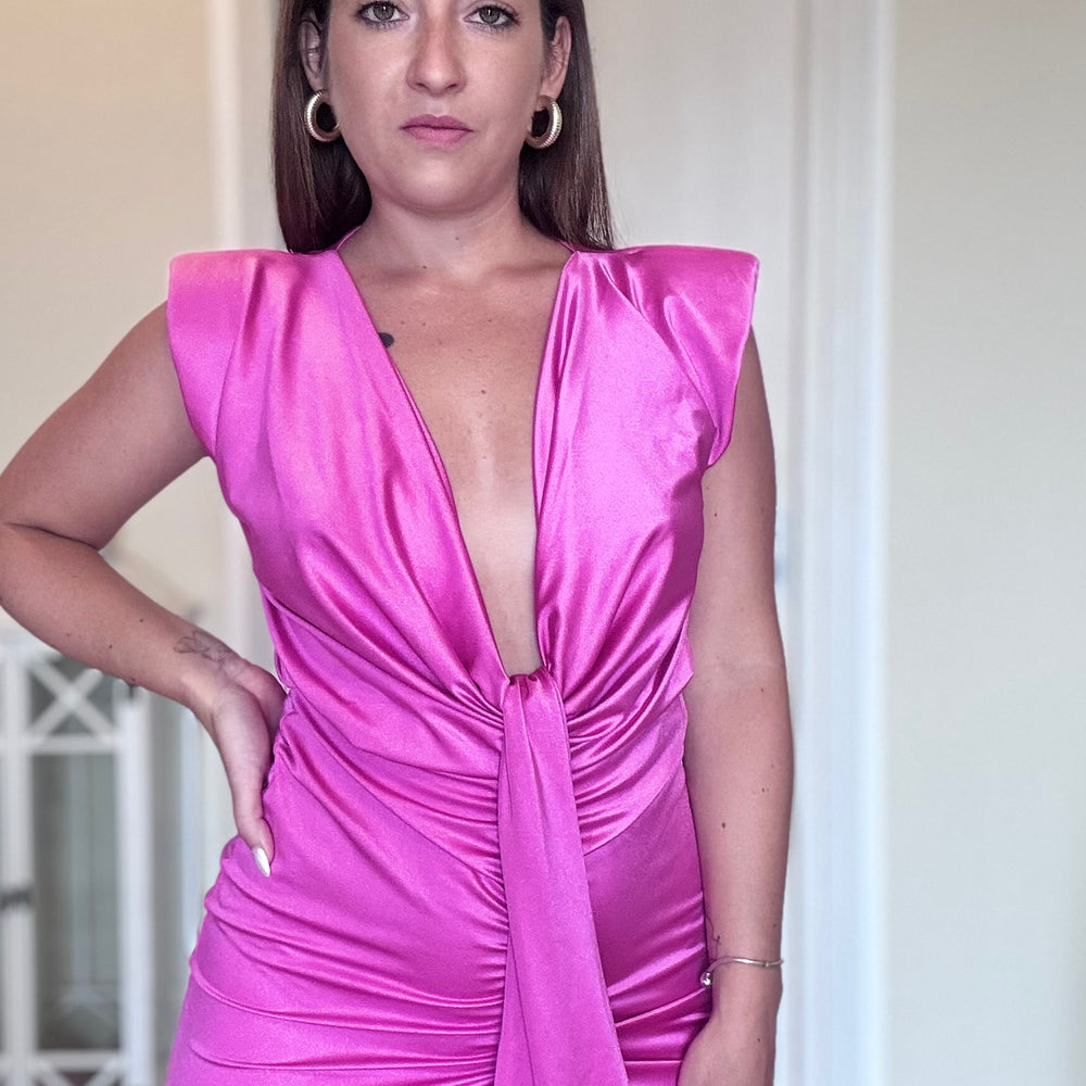 
                  
                    VESTITO ROSA
                  
                
